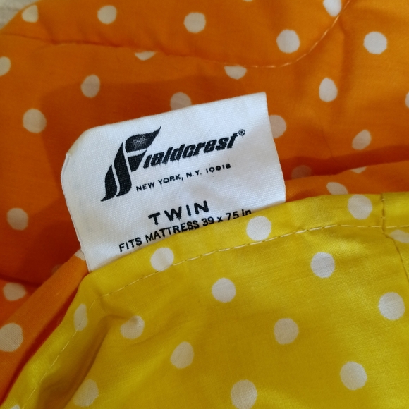 Vintage 70s Fieldcrest Reversible Cotton Twin Orange Yellow Polka Dot Comforter - Picture 8 of 9